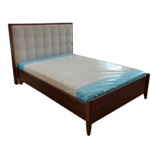 Masīvkoka gulta ar auduma paneli G272